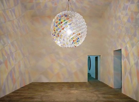 奥拉维尔·埃利亚松的空间艺术装置