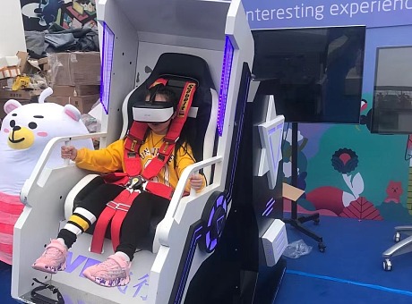 精品VR设备出租9成新vr赛车双人太空舱体感游戏一体机租赁