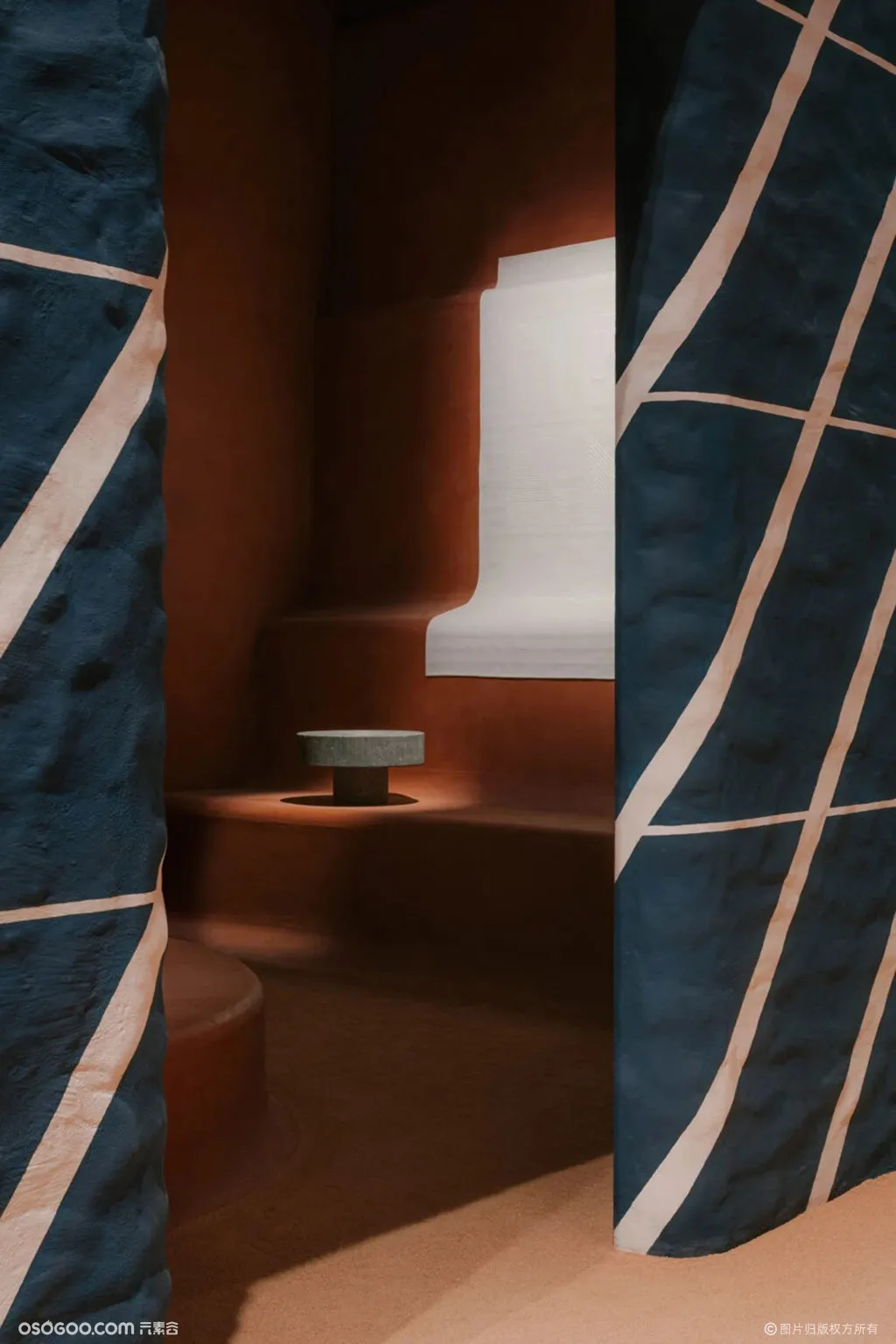 爱马仕在 2021 年米兰设计周上展示“家居系列”