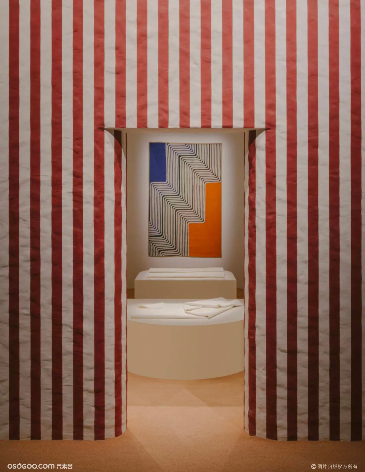 爱马仕在 2021 年米兰设计周上展示“家居系列”