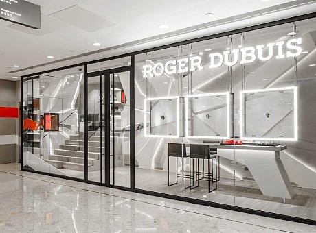 Roger Dubuis 在海运大厦开设概念专门店 