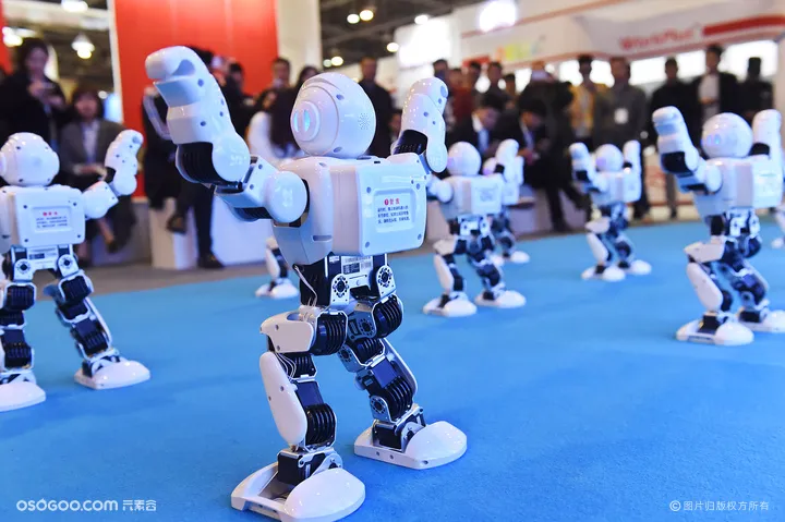 全新科技互动机器人热烈上市租赁