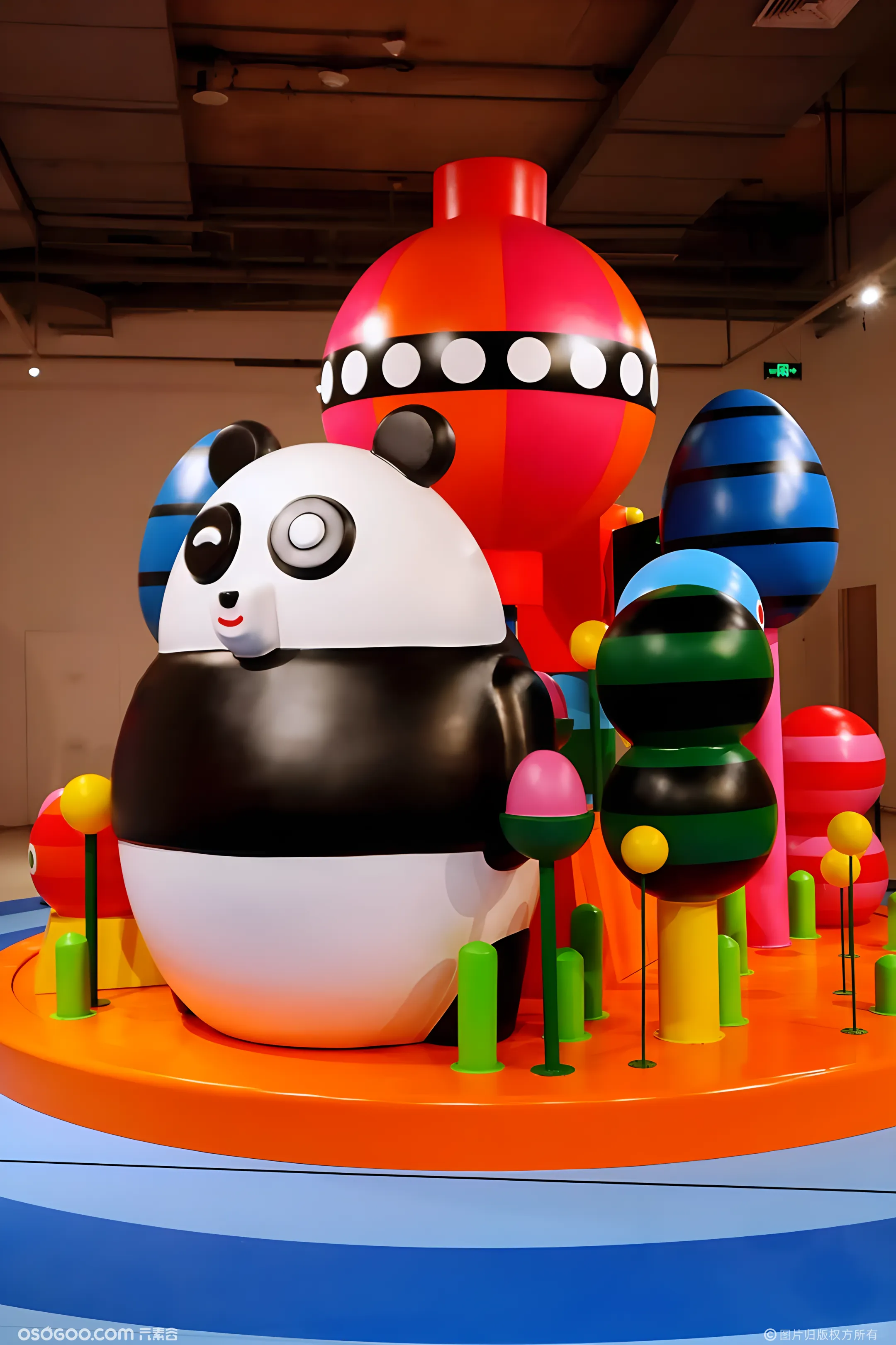 Craig & Karl艺术家组合在北京时代美术馆的创意奇旅