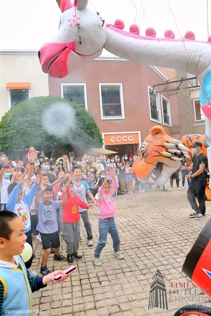 智利国宝级巨型木偶儿童剧《神兽集》