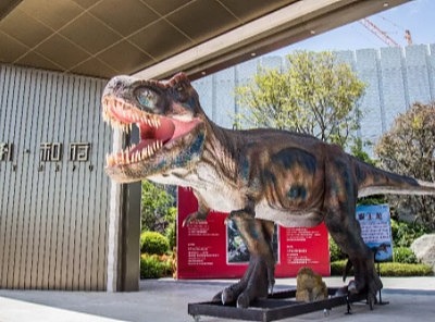 裸眼3D“看”侏罗纪恐龙模型展示