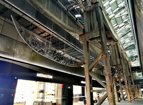 上海老船厂门头吊饰雕塑 抽象船不锈钢定制