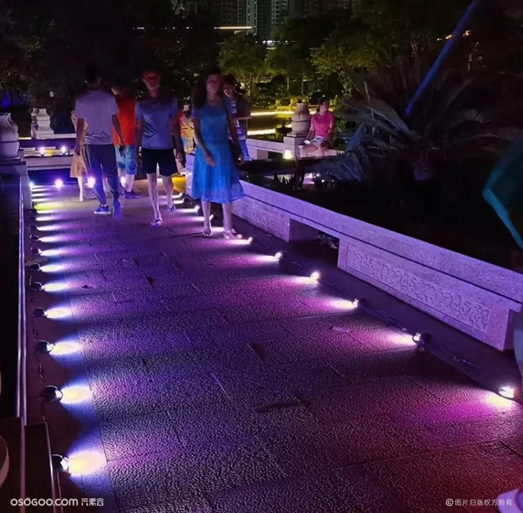 智慧公园人体跟随步道灯户外创意互动灯具大面积亮化道具
