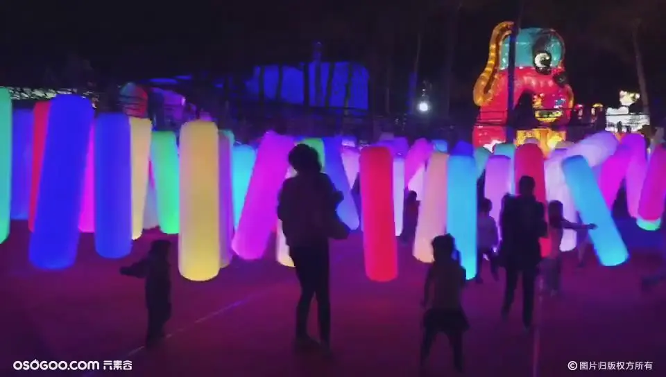 儿童充气灯光沙袋气模定制PVC发光柱子场地装饰LED触碰变色
