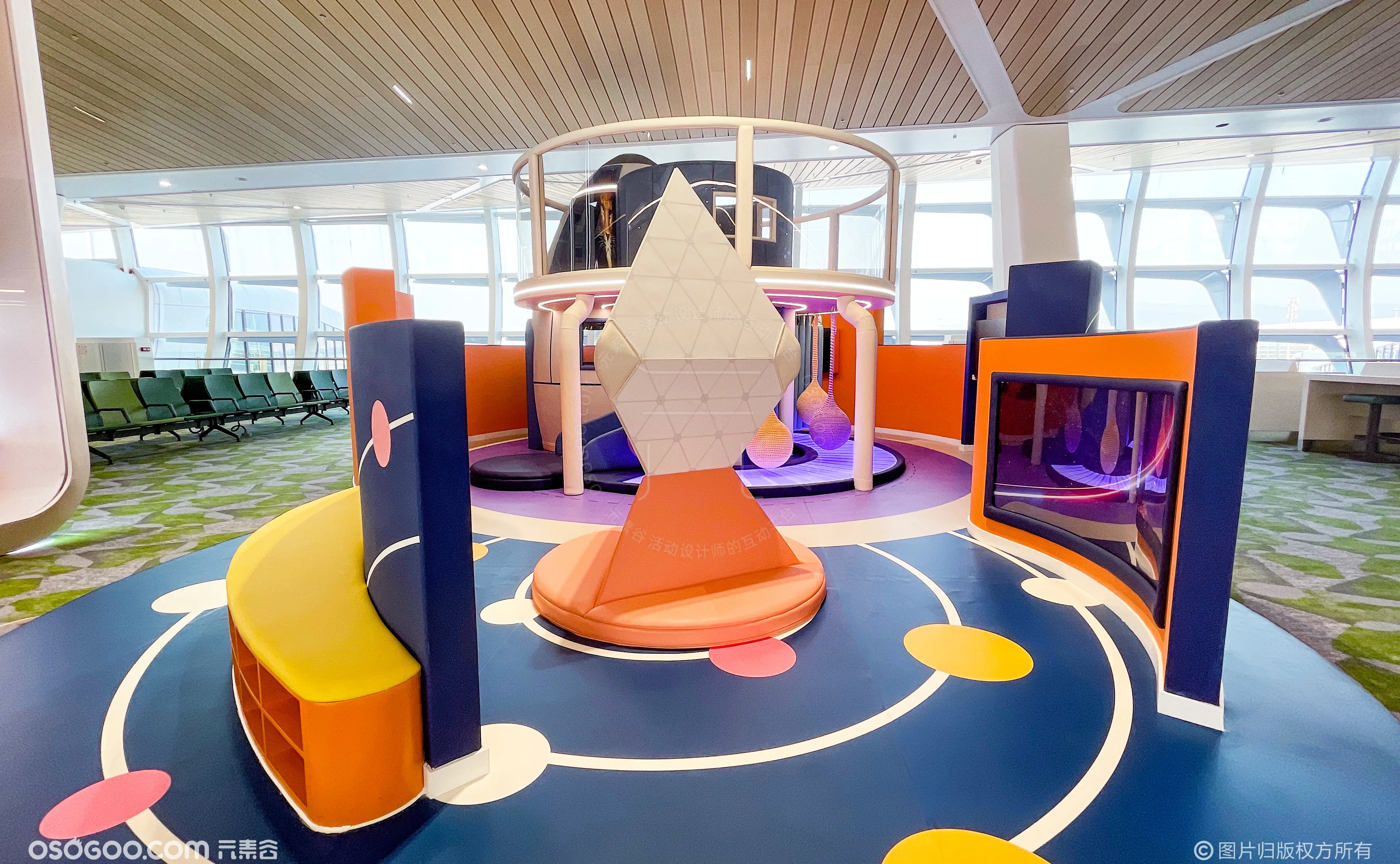深圳机场卫星厅儿童乐园的设计，开往快乐星球