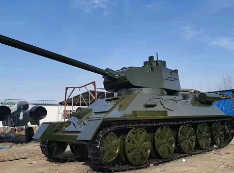 军事夏令营军事模型展览 航空展 升空火箭 开动坦克装甲车