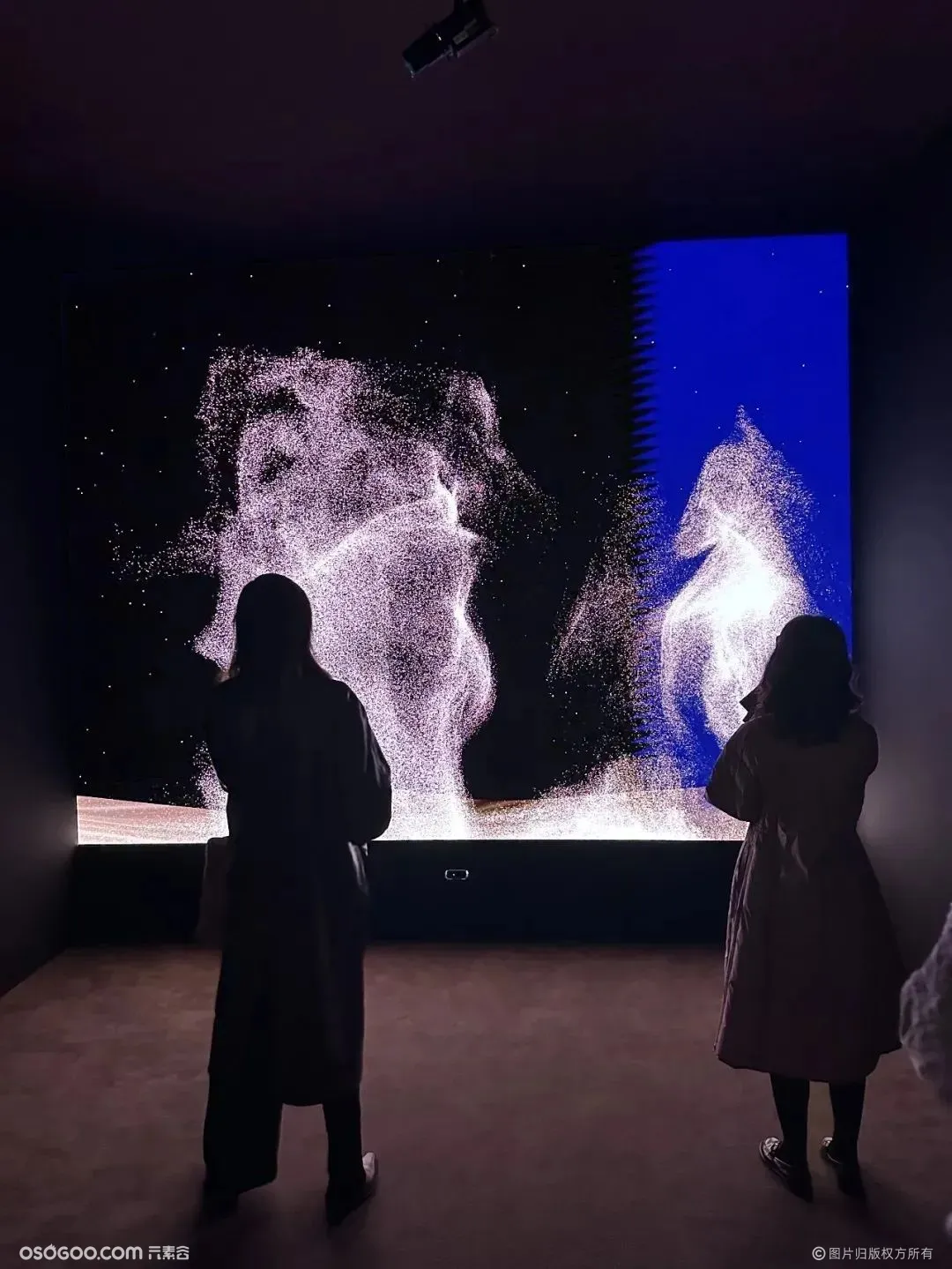 「时空浮游」  阿玛尼高定私藏香氛全球首展 