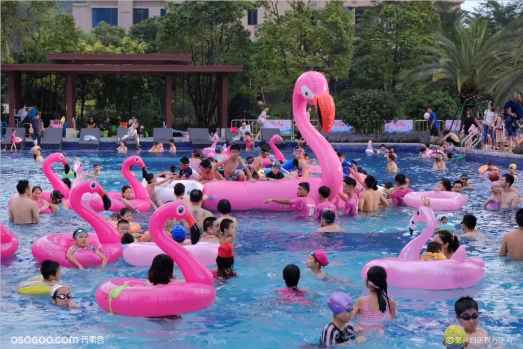 【案例分享】粉色火烈鸟主题水上乐园，超长滑梯刺激降