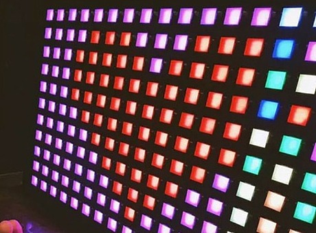 互动灯光墙触摸感应LED七彩logo墙户外智能像素灯定制