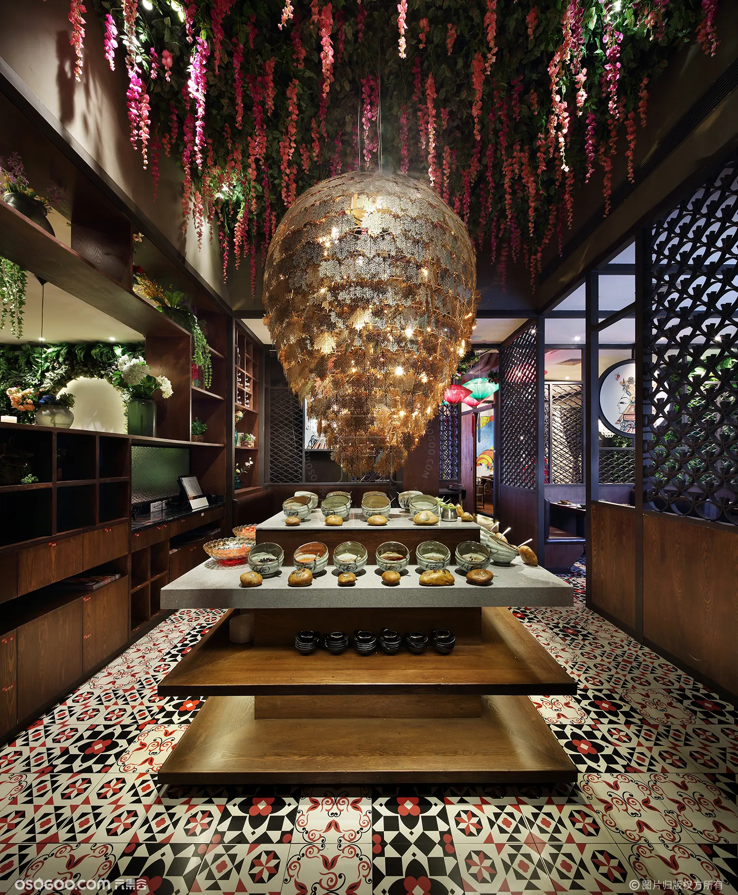 深圳火锅餐厅设计，“花椒遇见辣椒”，中式风式火锅餐厅