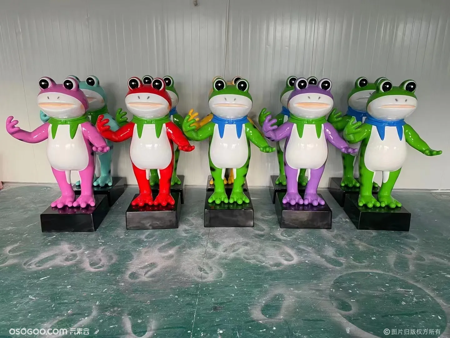 网红青蛙雕塑模型出租出售来图定制各种卡通模型出售青蛙王子出租