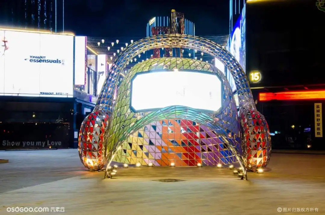 扬州灯光节雕塑 广场不锈钢炫彩帽子雕塑定制