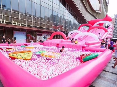 粉色滑梯粉色乐园充气城堡道具租赁