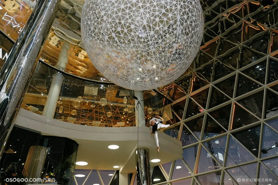 这个立方体，让购物中心实现了多维度服务