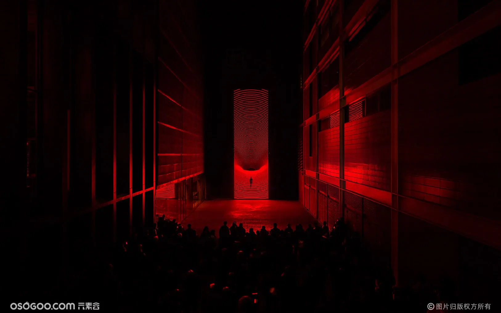 巴塞罗那灯光艺术节-巨型多媒体装置《MONOLITH》