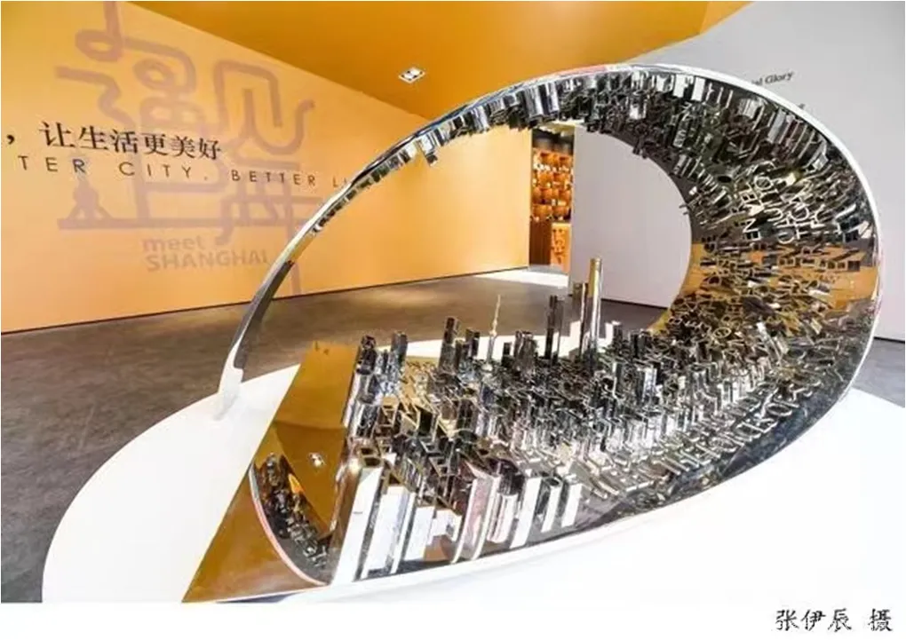 上海塑景雕塑 不锈钢镜面雕塑 方大之眼雕塑制作