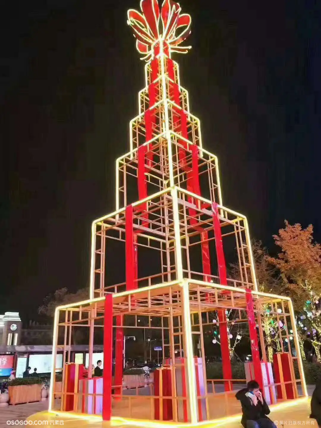 大型圣诞树出租室外灯光圣诞树出售|资源-元素谷(OSOGOO)