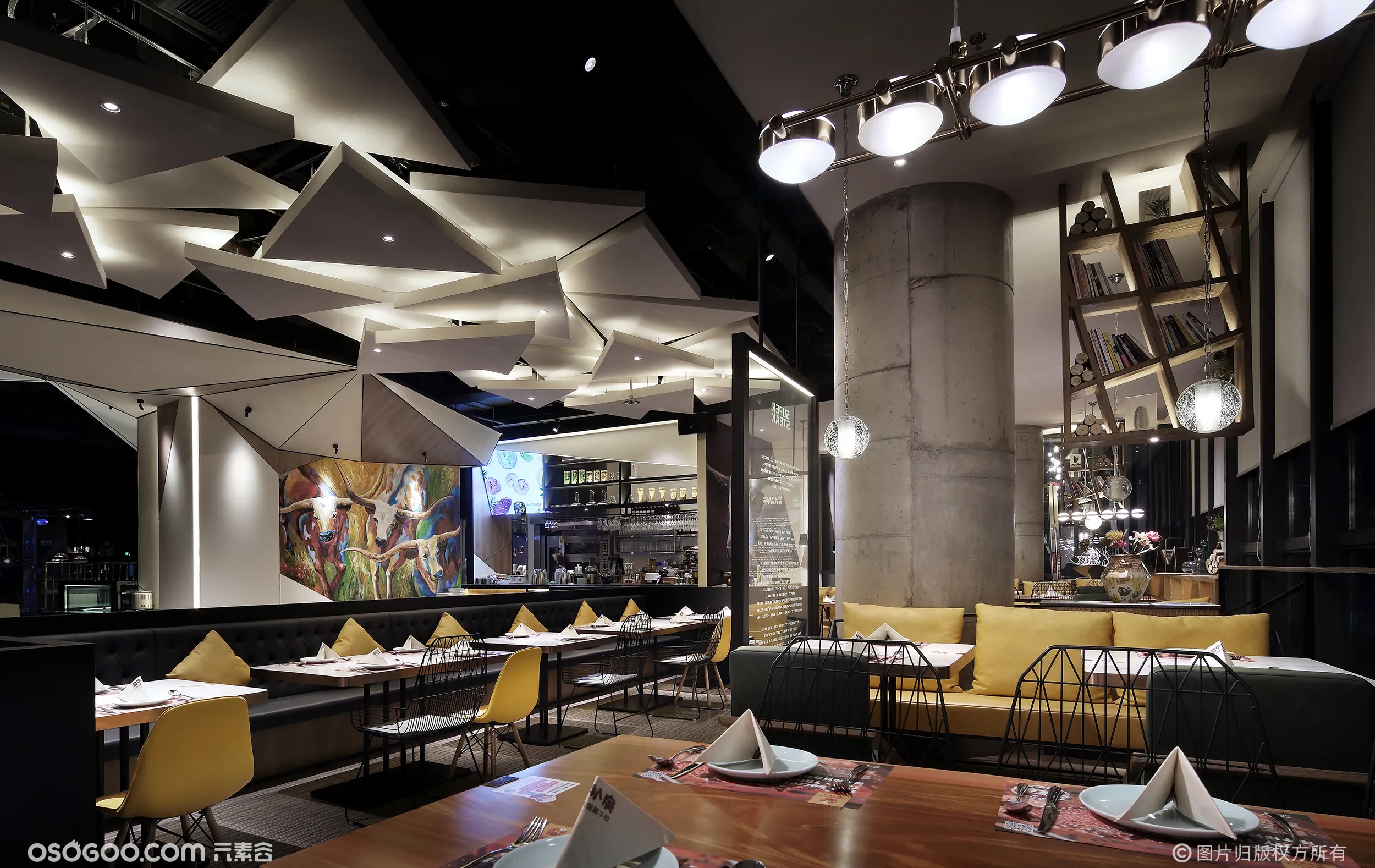 海南牛扒餐厅设计，超牛扒房，一间璀璨夺目的牛扒馆