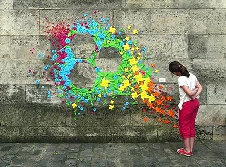 城市街头的折纸艺术装置