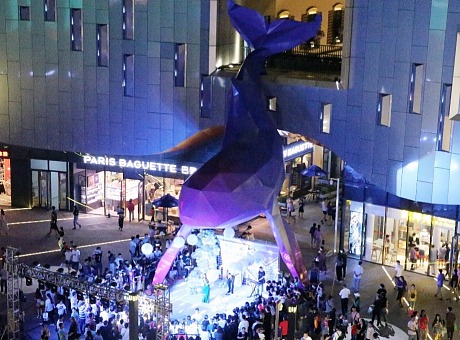 大型公共雕塑作品“鱼跃龙门”