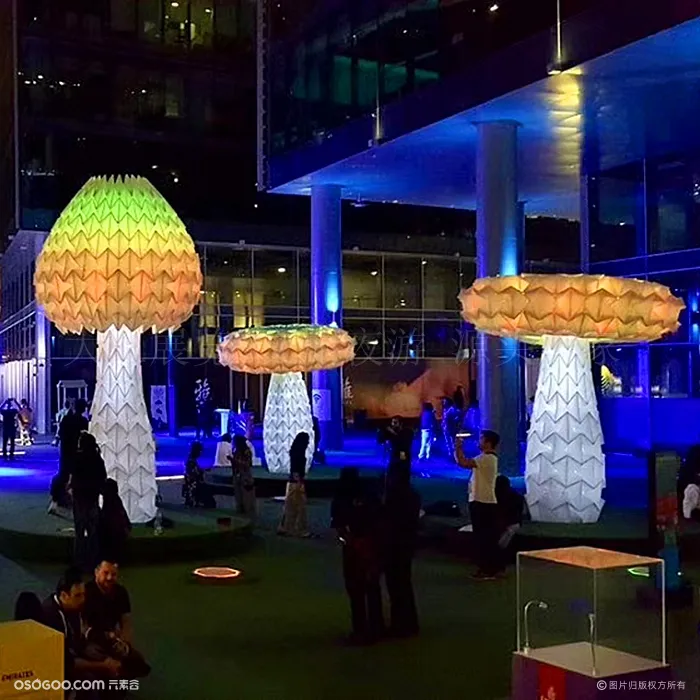 网红大型发光蘑菇树机械装置七彩灯感应打卡商场景区呼吸互动道具