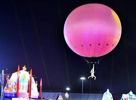 气球空中芭蕾,气球飞人,威亚气球芭蕾表演