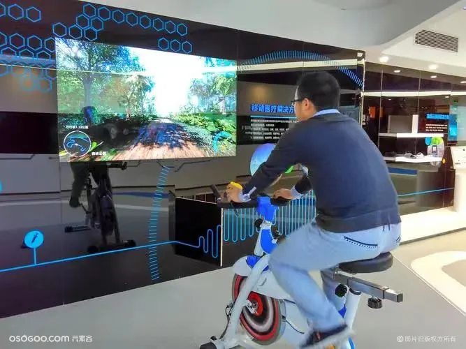 虚拟骑行大屏动感单车互动  商场 活动 车展 暖场打卡