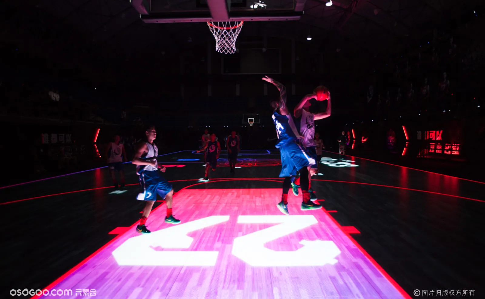 Nike Rise 2.0 互动篮球场
