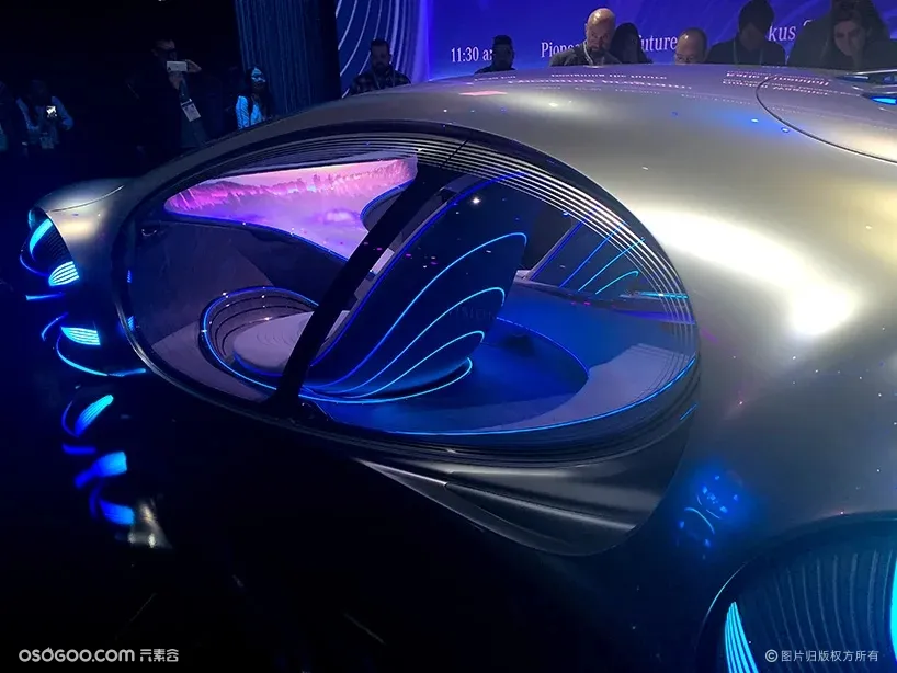 梅赛德斯-奔驰视觉AVTR概念车登陆CES2020