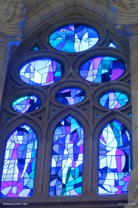 教堂控的设计师朝这看，彩色玻璃满足你的幻想