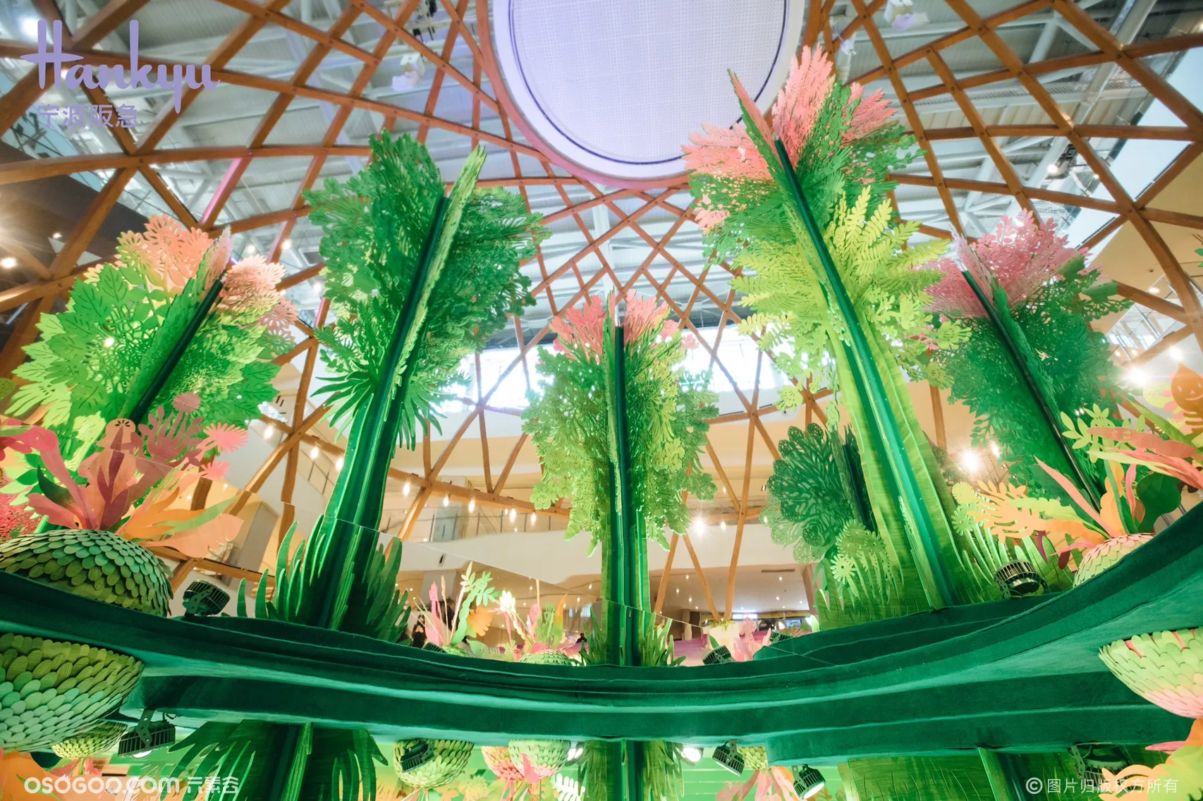宁波阪急「对称的自然：世界花园」