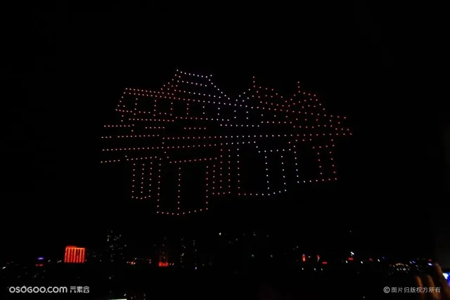 70周年校庆，广西民族大学无人机表演精彩上演