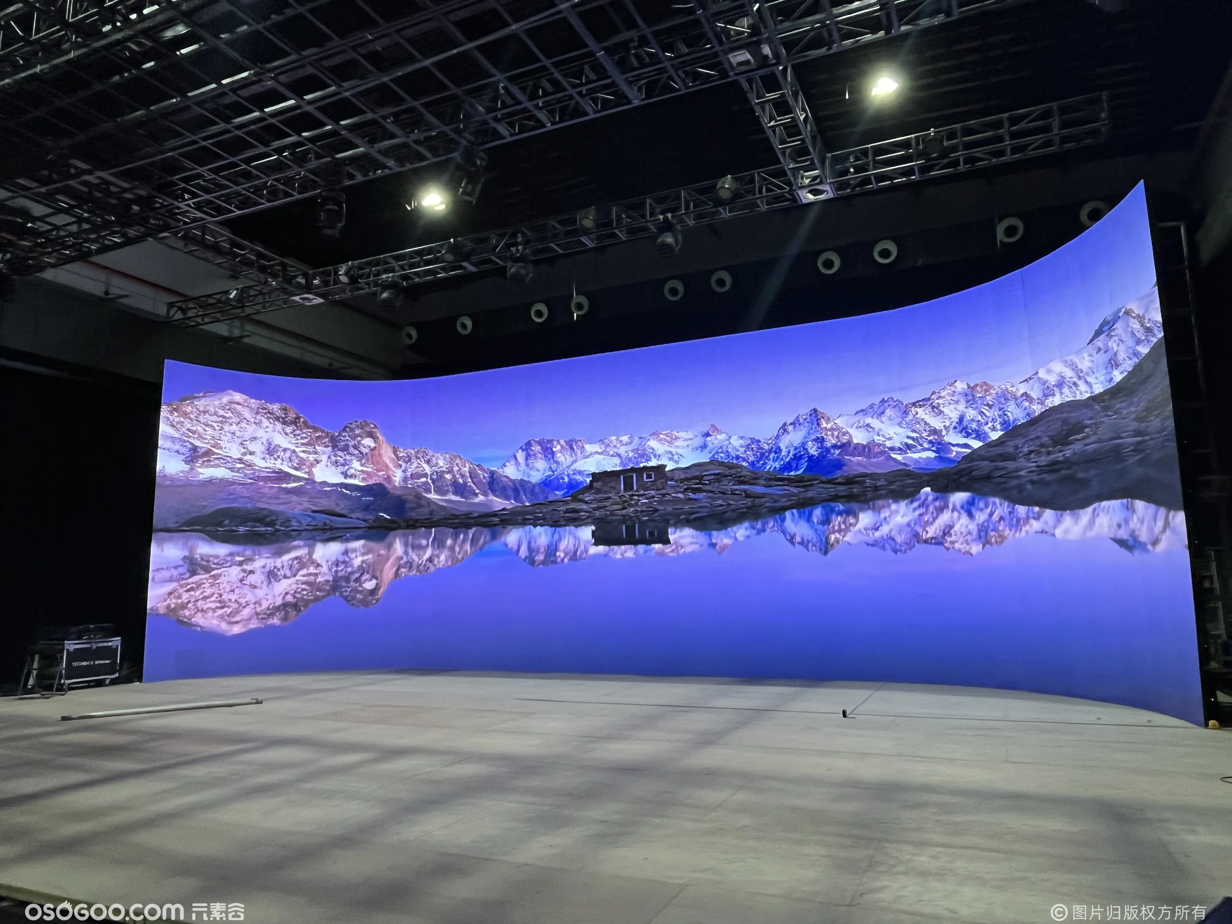 出租上海LED大屏幕影棚XR虚拟演播厅光学动捕棚租赁