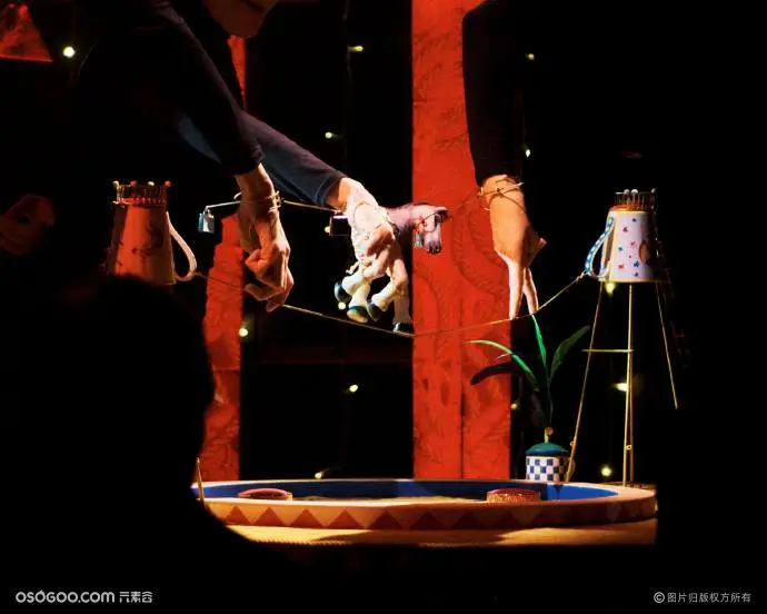 《爱马仕，飞马行空》奇幻剧场全球巡演在上海西岸艺术中心启幕