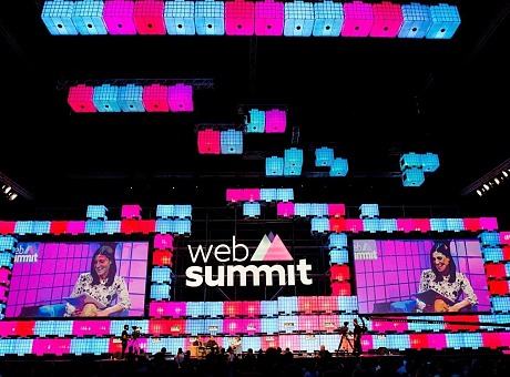 全球网络峰会（Web Summit）舞台设计