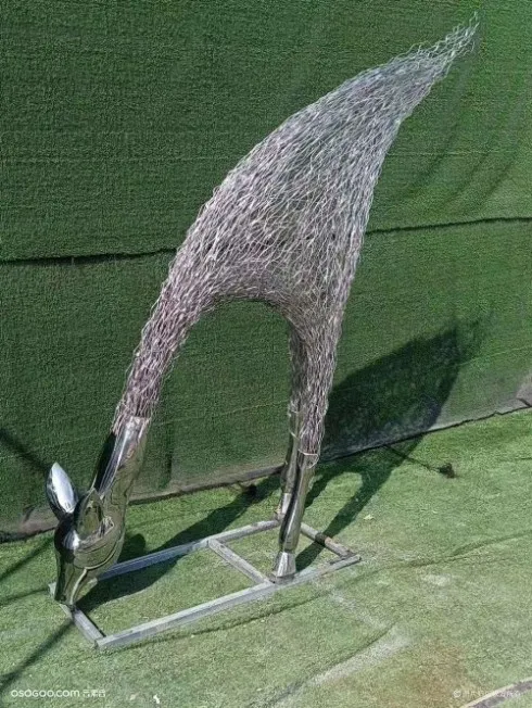 无锡钢丝编织抽象鹿雕塑 不锈钢无角鹿园林景观定制