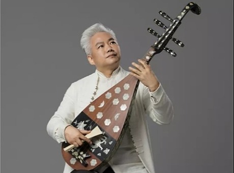 中国琵琶演奏家方锦龙 现代五弦琵琶方锦龙