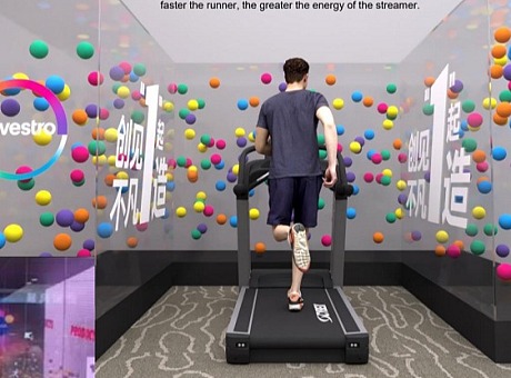 上海幕明创意互动装置体感跑步机吹气球 体感跑步机