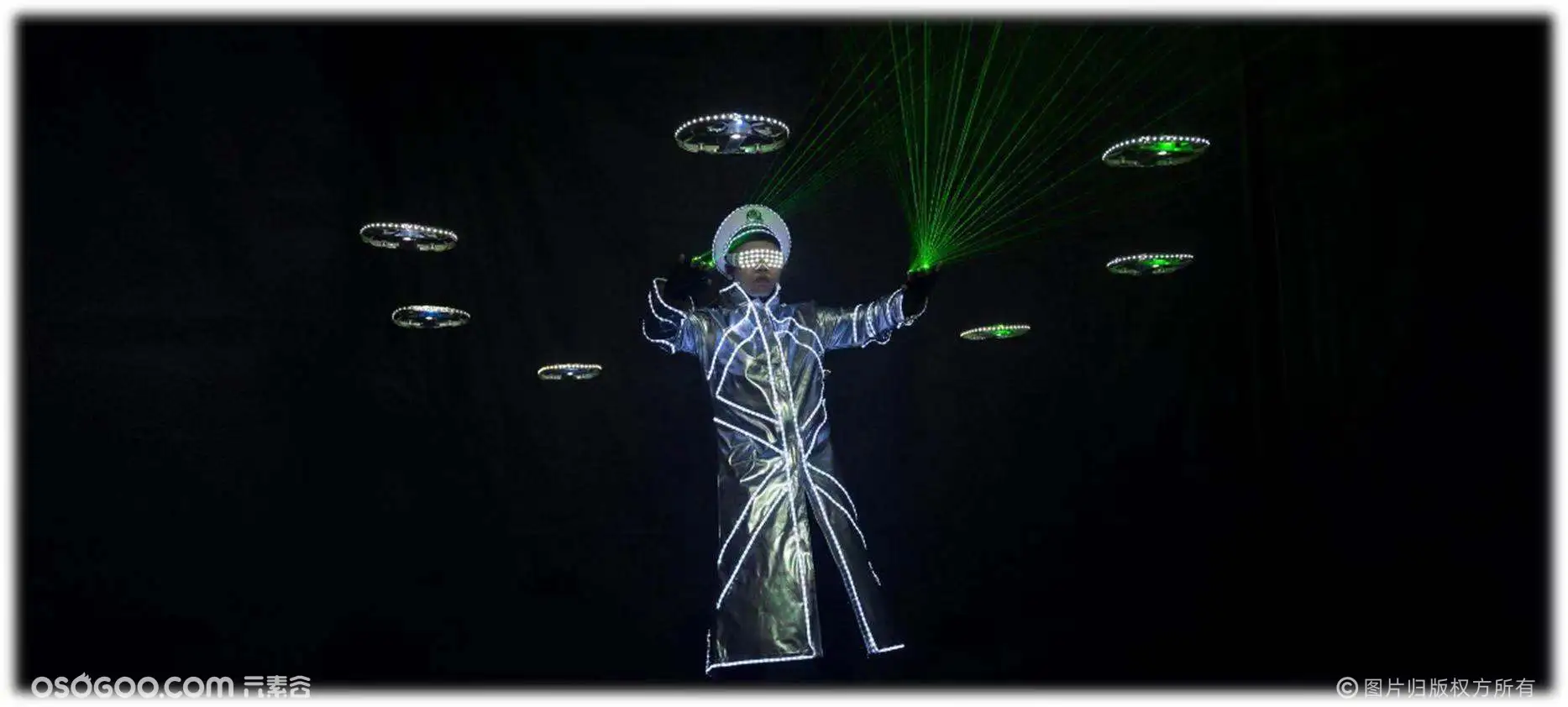 无人机与舞蹈的结合，一场科技与艺术结合的视觉盛宴