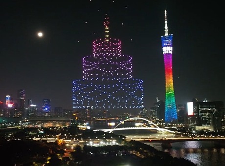 1月19日广州，用无人机表演过生日，生日祝福来袭！