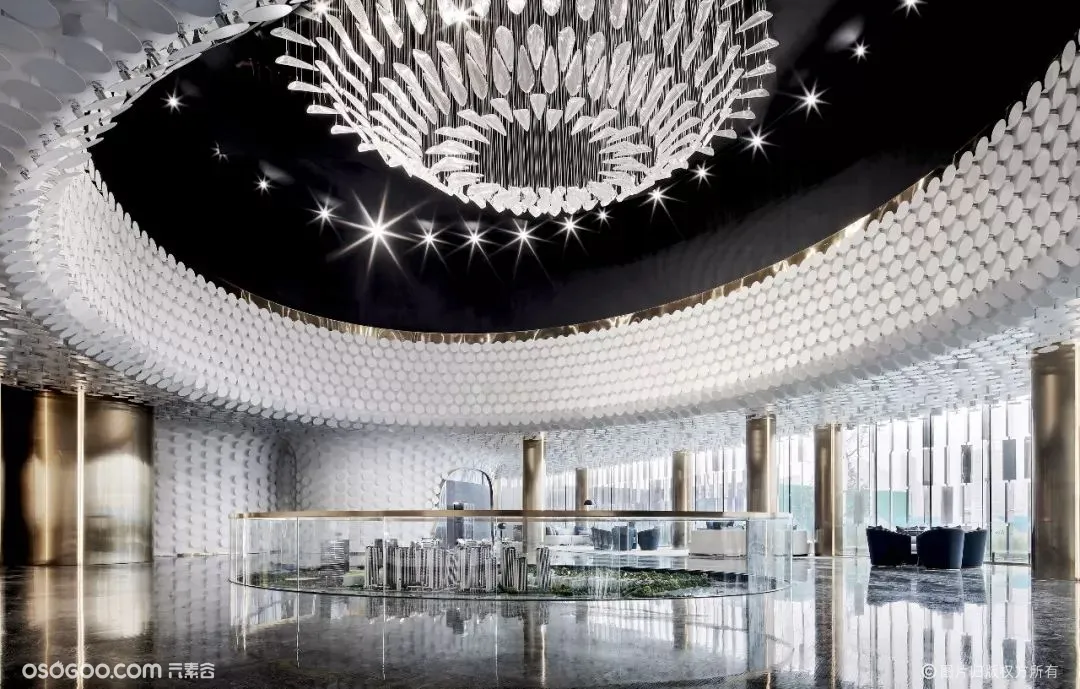 打造成大型装置艺术展的售楼处，处处呈现出不凡的设计气质