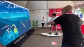 夏日冲浪 双人互动游戏装置 商场门店互动引流装置 互动游戏