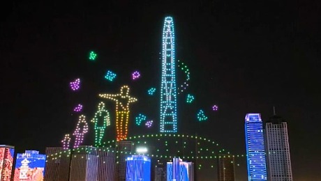 800台无人机表演盛会庆祝天津滨海新区“向海乐活节”盛大开幕